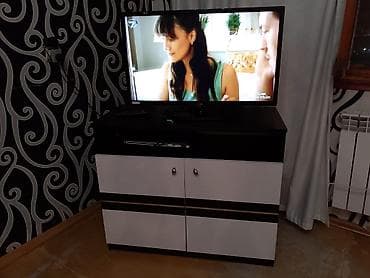 qab şkafı: Qonaq otağı üçün mebel dəsti - Rəng: qara‑ağ (zolaqlı dekor) - — 4