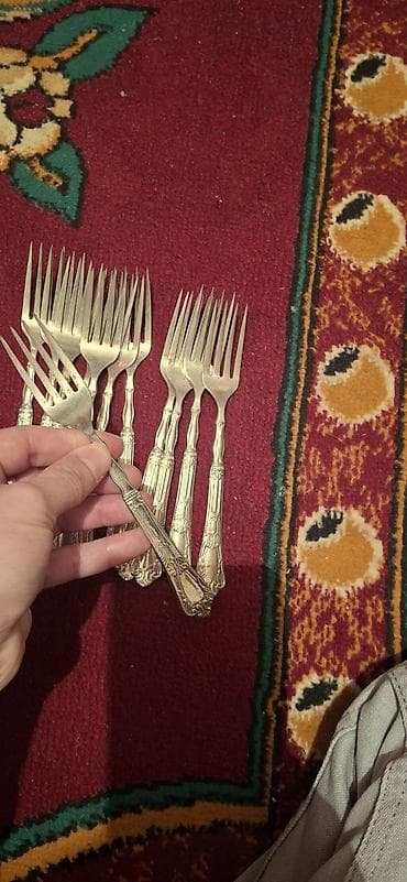 Məhsul: Antik üslublu süfrə çəngəlləri dəsti.12 eded istifade