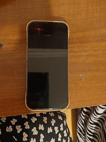 ip 16: IPhone 16 Pro, 256 GB, Gümüşü, Face ID — 2