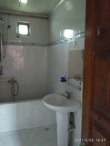 Гаражи: 134 м², 3 комнаты, Комби, Газ, Электричество — 4