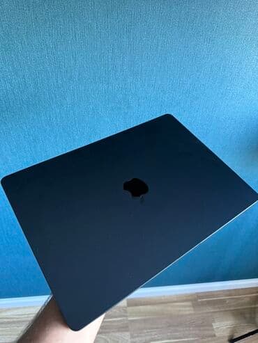 Macbook Air M2 16 inch ekran 256gb yaddaş Batereya tutumu: 93% Ideal