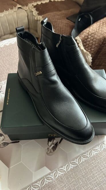 Ducivelli kişi qış botları - Rəng: qara - Model: klassik, qısa