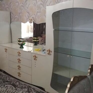 продается спальный гарнитур: Двуспальная кровать, Шкаф, Комод, Трюмо, Азербайджан, Б/у — 1