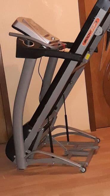 Trenajorlar teze kimidir her modelde vardir. Qiymetler model ve