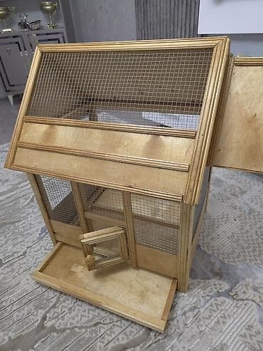 qaz şəkili: Taxta qəfəs/volyer – dekorativ ev şəklində - Material: təbii taxta — 5