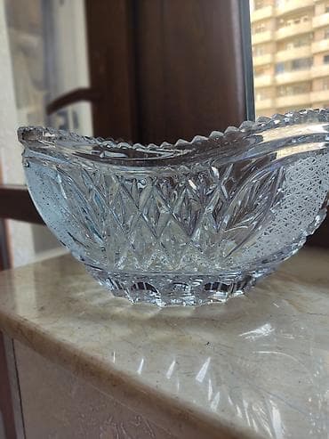 şuşe qab: Ağır Xrustal meyve qabı Çeki: 2690qr hündürlük:13 uz 27 sm - Material — 1