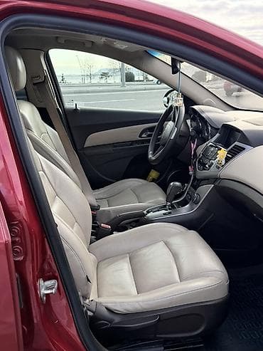 elden ele kredit masinlar: Chevrolet Cruze LTZ sedan - Korpus: 4 qapılı sedan, qırmızı rəng - — 6