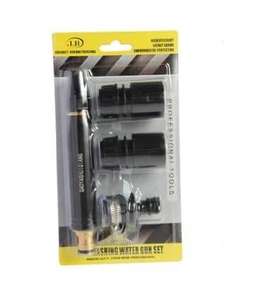 su çənəri: Su vuran başlıq Təziq ilə su vurur Dəmir korpus sadəcə olaraq — 1