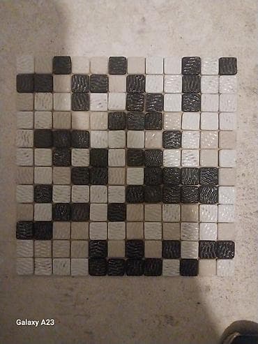 Mozaik kafel paneli - Rənglər: qara, krem və açıq bej qarışığı -