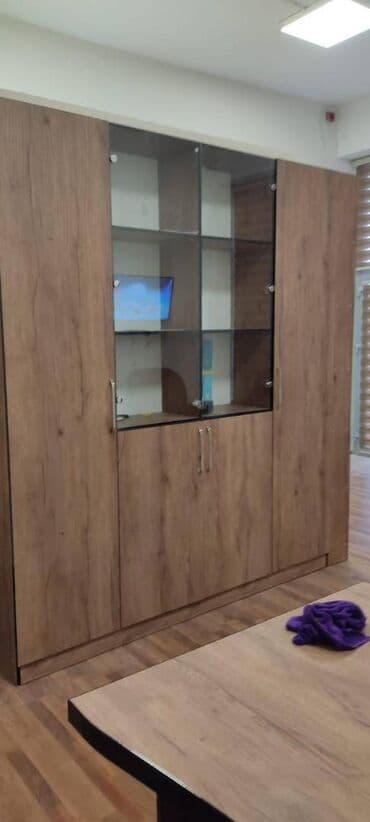 bakı tikiş evi ünvanları: Xətai rayonu Xətai metrosunun yaxınlığında 16 mərtəbəli binanın 1-ci — 8