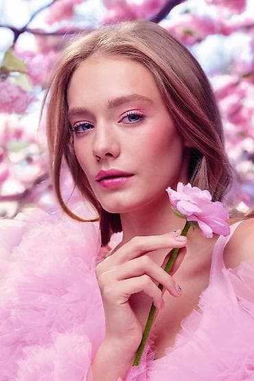 tebii saclarin satisi: Məhsul: Eden Garden Hydrogel Shine dodaq pomadası Xüsusiyyətlər: - — 1