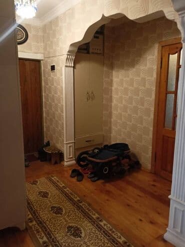 qaraçuxurda evler: Bakı, Qaraçuxur qəs., 3 otaqlı, Köhnə tikili, m. Neftçilər, 80 kv. m — 10