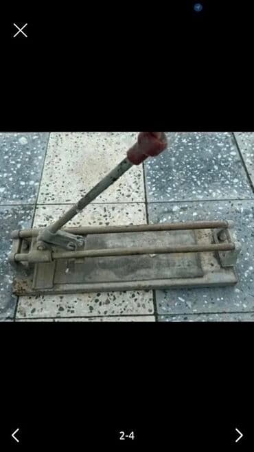 kafelin: Əl ilə çalışan Kafel kəsən stanok — 4