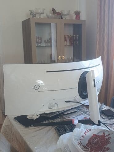 komputer monitor qiymeti: Samsung monitor — 2