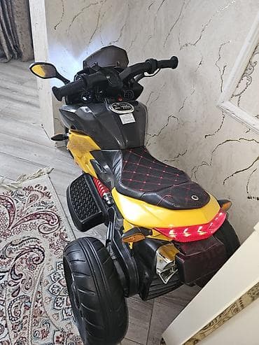 yeni donlar: Uşaq üçün elektrikli üçtəkərli motosiklet - Rəng: sarı/qara, idman — 4
