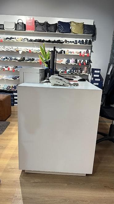 moniken: Dukan baglandigindan mebel tecili satilir. Real aliciya endirim — 2