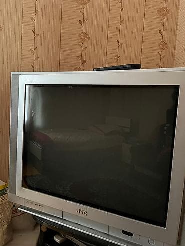JVC televizor . işləyir heç bir problemi yoxdur — 1