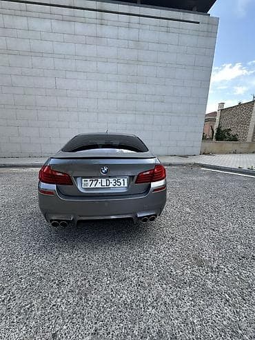 bmw 320si: BMW 5 series: 2 l | 2014 il Sedan — 7