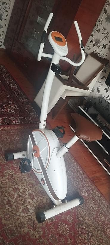 ağırlıq kəməri: Maqnitik velotrenajor - Maqnitik müqavimət sistemi; ön hissədə — 2