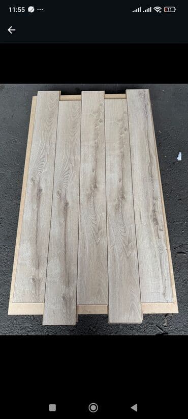 MDF-lam panel zolaqları – ağac naxışlı, açıq-boz ton. - Material: MDF