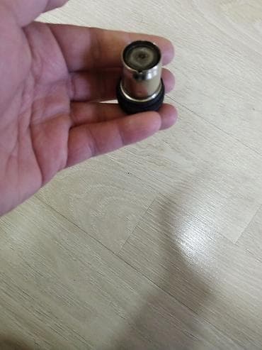 arxa yaylar: Avtomobil siqaret alışqanı (12V) - Universal 12V avtomobil siqaret — 1