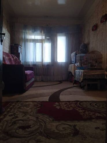 9 ci mikrorayon satilan evler: Bakı, Qaraçuxur qəs., 4 otaqlı, Köhnə tikili, 110 kv. m — 3