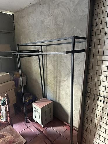 Mağaza asılqanları: Möhkəm metal geyim asqısı karkası

ededi 30 — 1