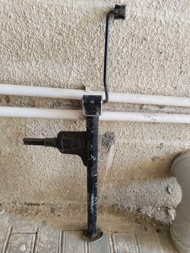 домкрат: Mercedes domkrat — 1