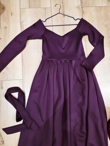 rus papağı: Платье. Размер S/M
50 азн — 4