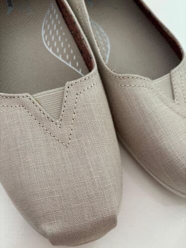 4xl nece razmerdi: Skechers brendinin "BOBS" seriyasından bej rəngli qadın sürüşmə — 5