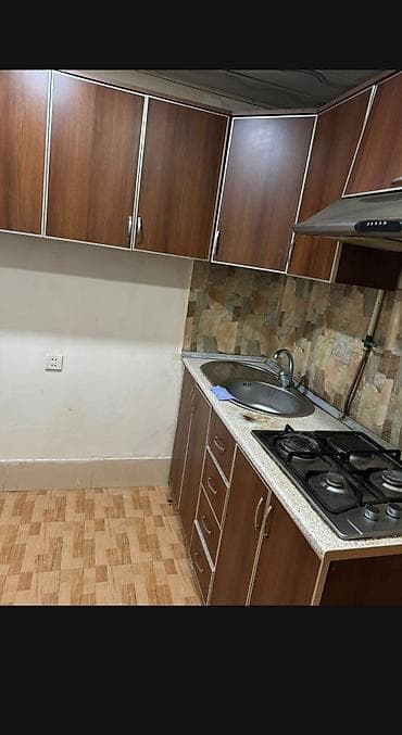 genclikde kiraye evler: Sumqayıt şəhəri 4 cü mikrayon 1 otaqlı bağçanın yanı. Vasitəçi haqqı — 5