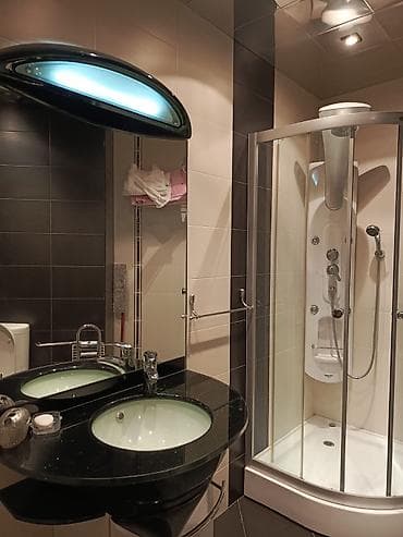 аренда под офис: 3 otaqlı, geniş və işıqlı mənzil. Daxili planlama funksionaldır: böyük — 9