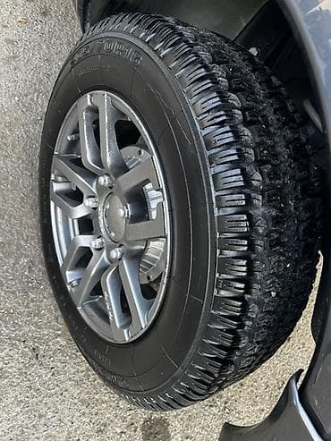 Avtomobil üçün komplekt: yüngül lehimli disklər və audiosistem -