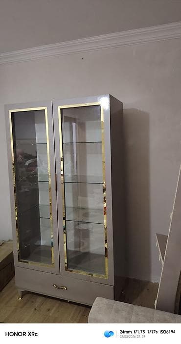 balaca skaf: Şüşəli dolab vitrini — 2