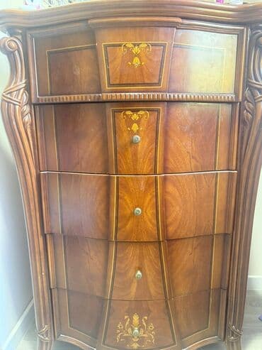 işlənmiş taxdalar: İşlənmiş, Güzgülü, İtaliya — 5