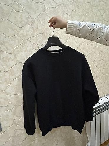 iç geyim: Qara basic svitşot - Rəng: tam qara - Dizayn: minimal, kruq yaxalı — 1