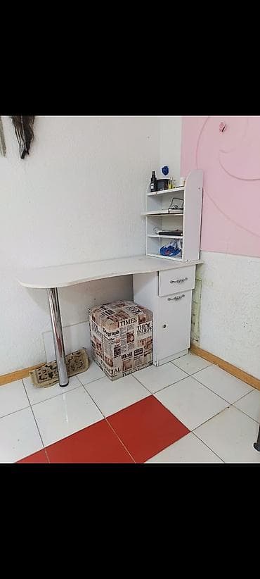 salon dest: Manikür üçün masa — 1