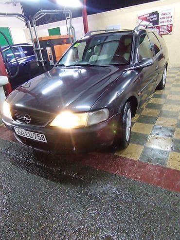 Opel Astra Caravan (universaI kuzov) - Kuzov: universal (karavan)