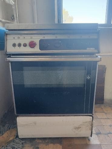 qaz 4 goz: Qaz sobası Ayrıca dayanan, 4 gözlü, Təmirə ehtiyacı var — 2