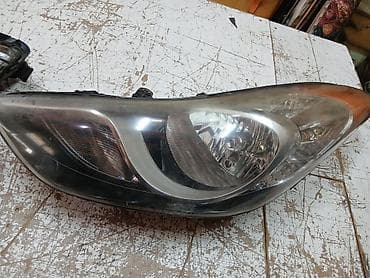 dört fara: Sağ, Yaxın və uzaq vuran işıqlar Hyundai, Orijinal — 1