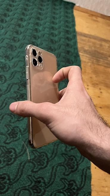 iphone 11 pro max islenmis: IPhone 11 Pro, Qızılı, Face ID — 3