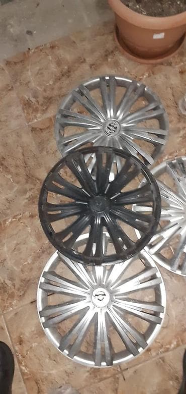 2 ci el konteyner: İşlənmiş Kolpak R 15 — 2