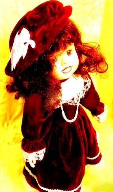 alcatel pop 2 5 7043k: Продам фарфоровую куклу на подставке, новая в коробке — 3