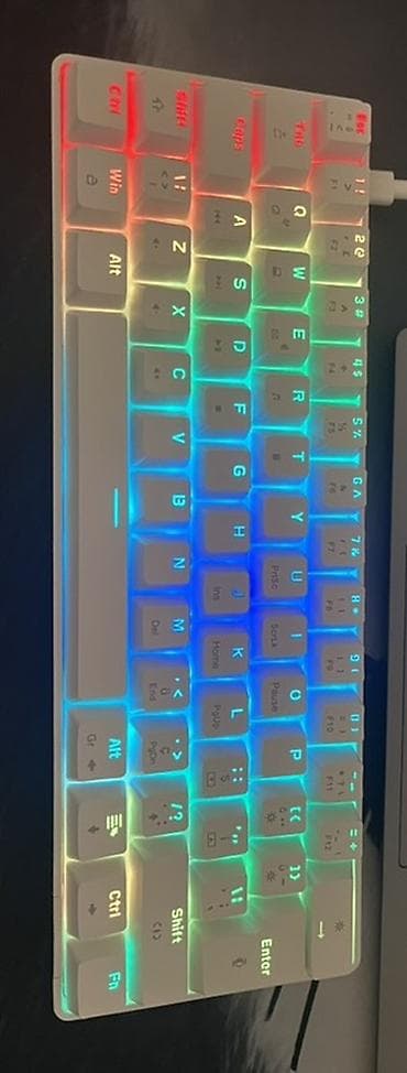 honor magic 8: Red Switch 60% klaviatura 2-3 ay səliqəli vəziyyətdə işlənib.15 Günden — 2