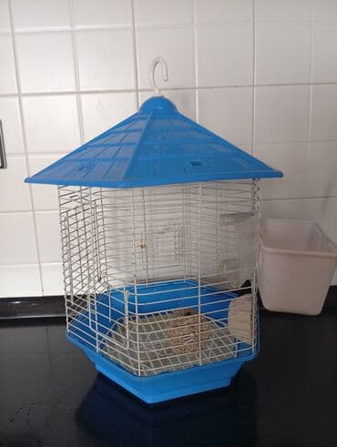 Geyimlər: Quş qəfəsi. 20 azn
Az istifade olunub — 4