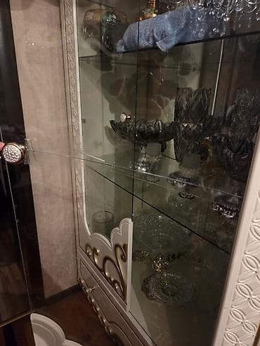 Dolab vitrinləri: Şüşəli dolab vitrini — 5
