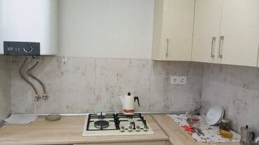 kirayə ev ayliq: Nizami rayonu,Neftçilər metrosu,Xudafərin şadlıq evinə yaxın,5 — 7