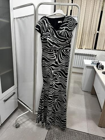 qalin don: Zebra naxışlı uzun gecə/libas - Rəng: qara-ağ - Uzunluq: yerə qədər — 2