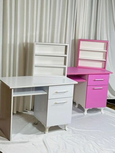 белый рабочий стол: Düz masa, Stulsuz, Polkalı, Siyirməli, Parlaq laminat — 1