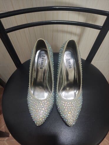 Brend: Jasmin Model: Qadın üçün klassik tufli Ölçü: 36 - Rəng